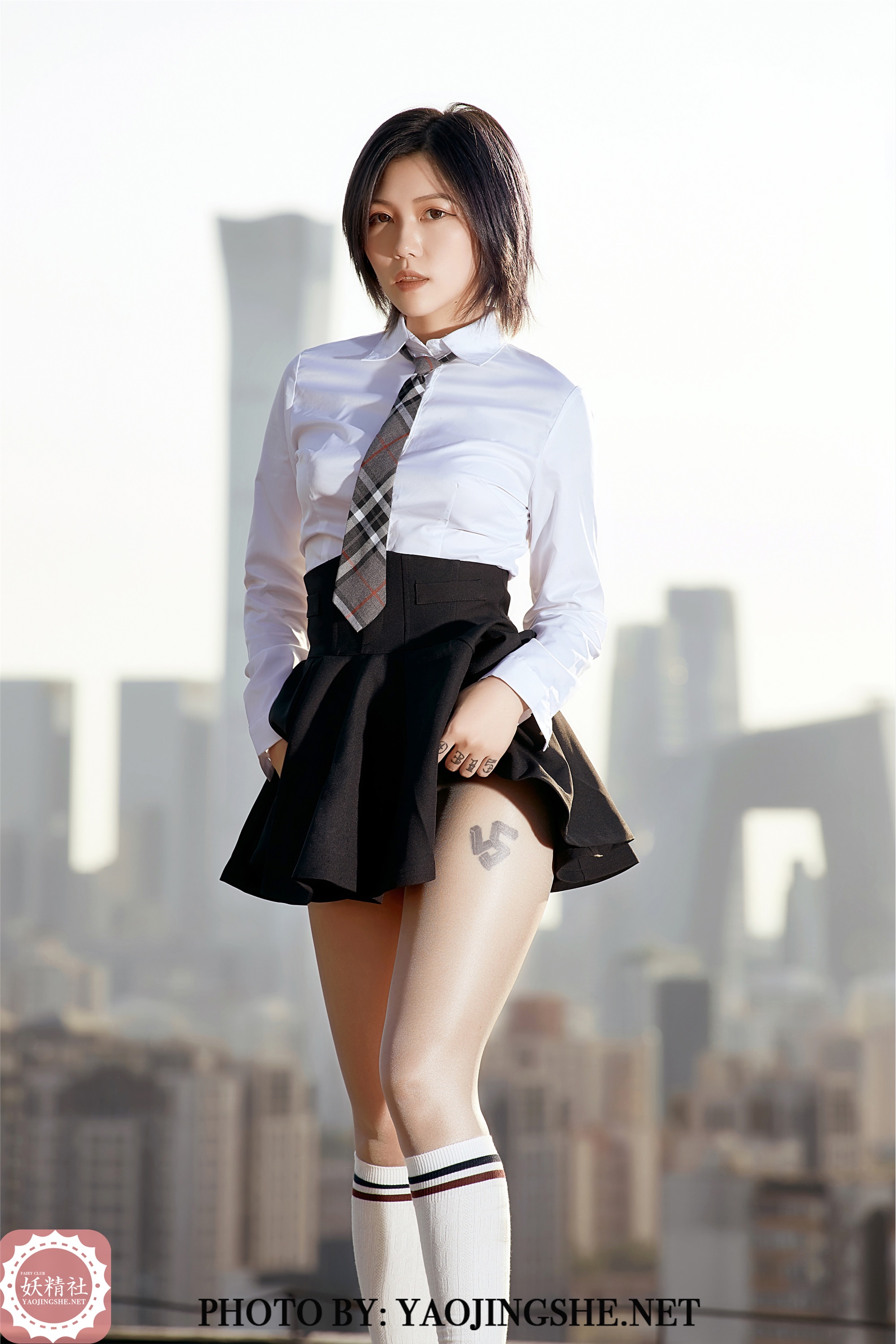 妖精社  2020.01.07 V2002 菊花 《望京》